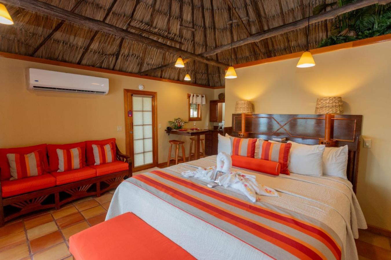 Ramon'S Village Resort San Pedro  Exterior photo